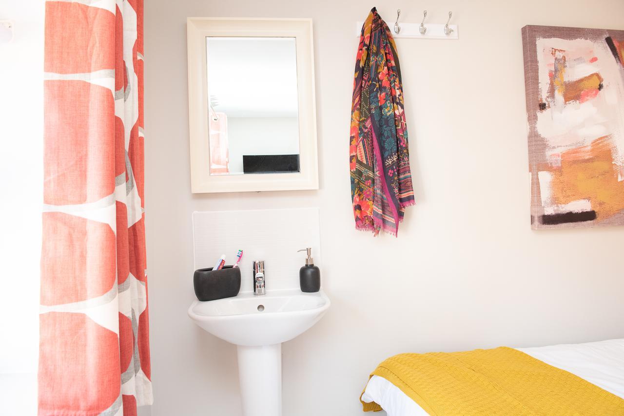 Pinehill Rooms Reading Bagian luar foto