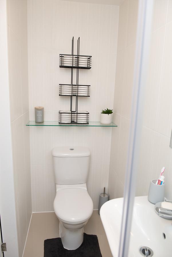 Pinehill Rooms Reading Bagian luar foto